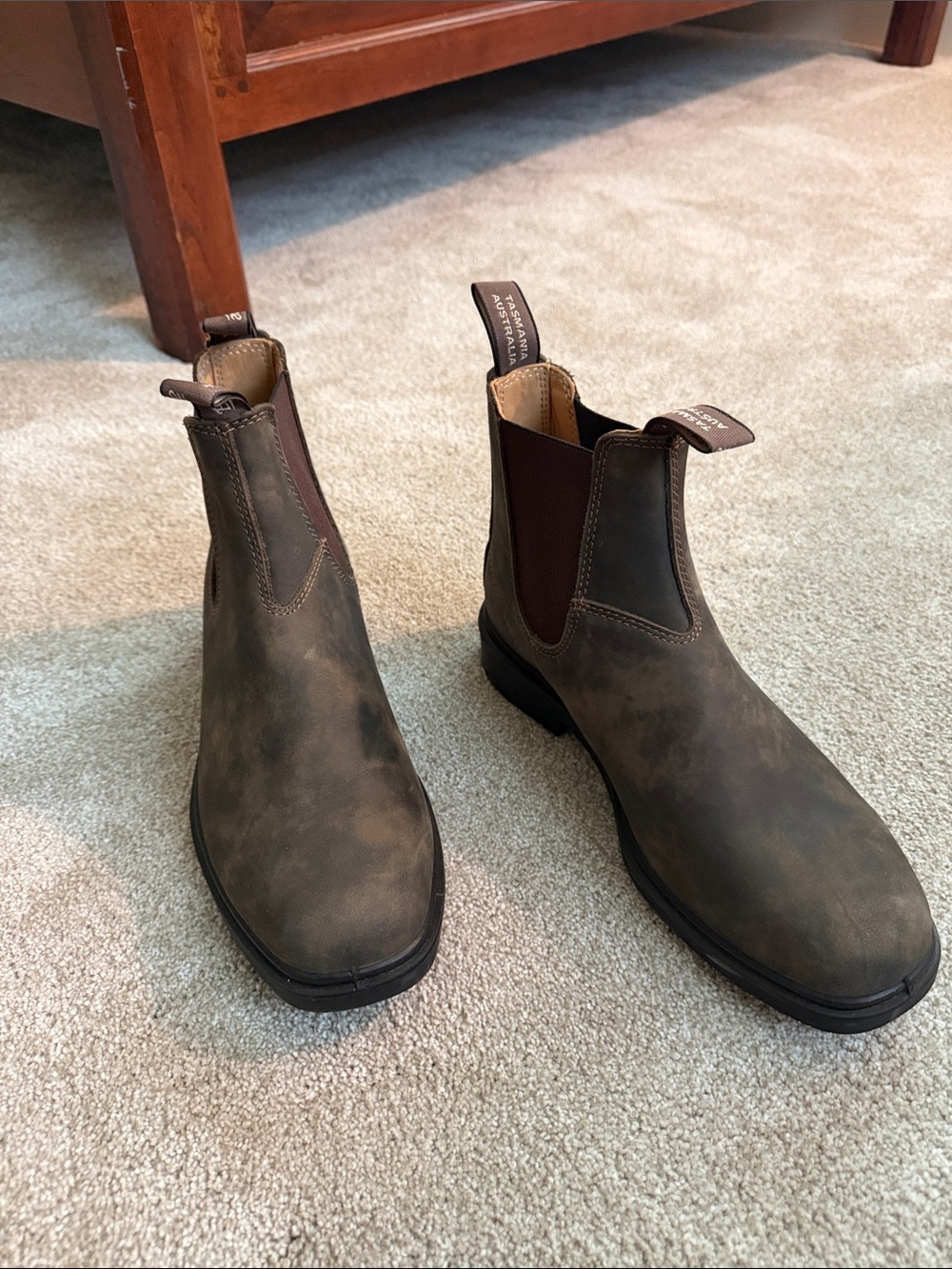Blundstone Olive Brown Leather Chukka Boots - Brand new